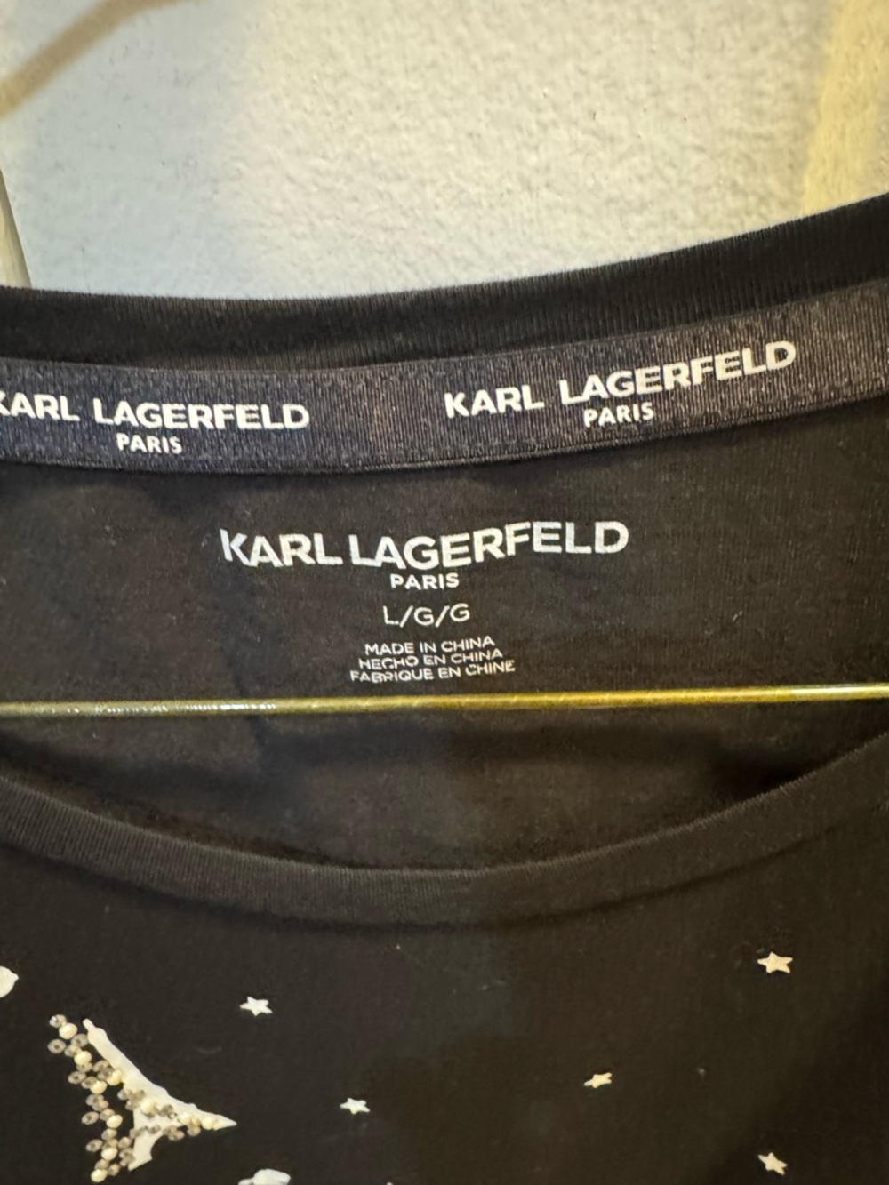 NWOT Karl Lagerfeld Women’s Black Tee w White Paris Icons - Picture 8 of 9